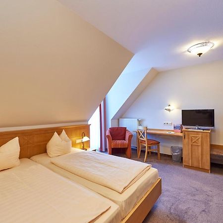 Landhotel Im Klostereck Strubel-Roos Флонхайм Екстериор снимка