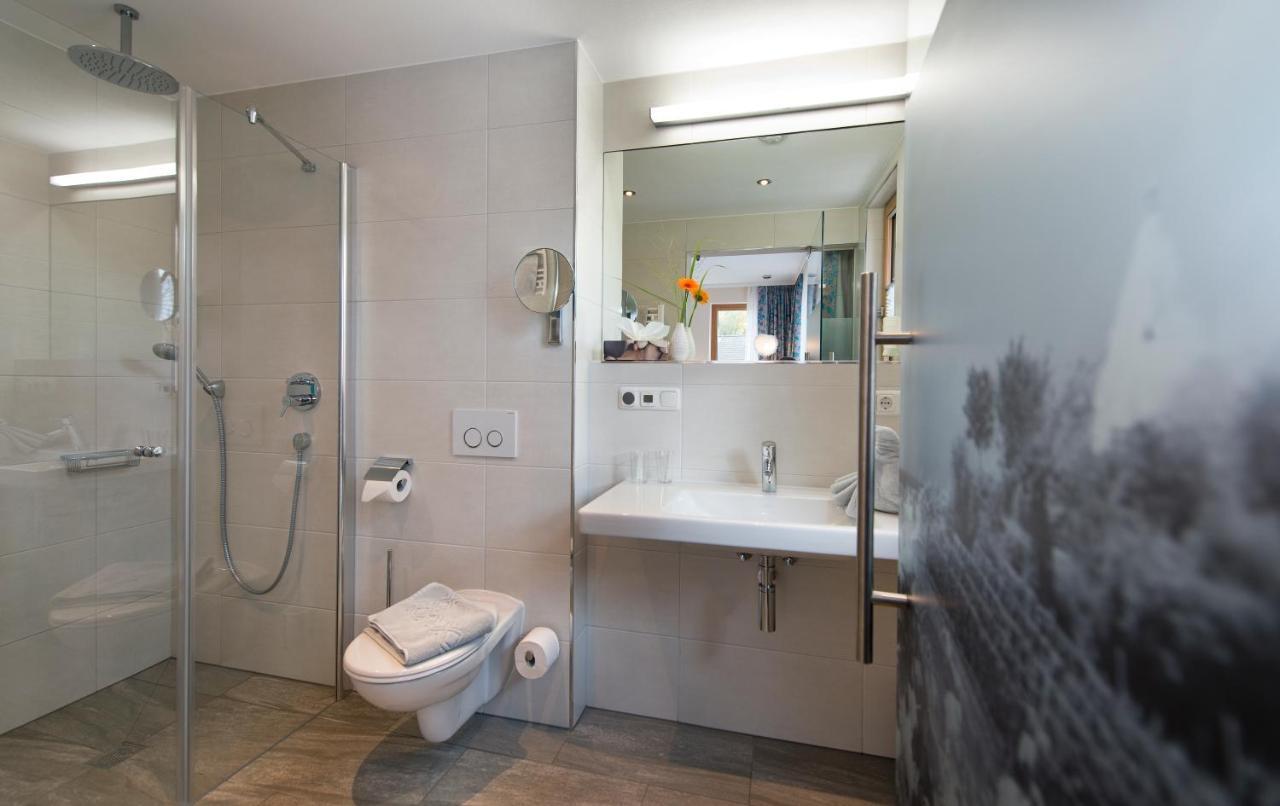 Landhotel Im Klostereck Strubel-Roos Флонхайм Екстериор снимка