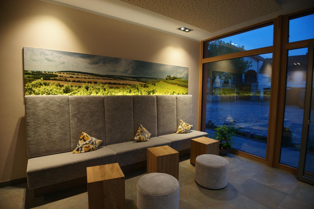 Landhotel Im Klostereck Strubel-Roos Флонхайм Екстериор снимка