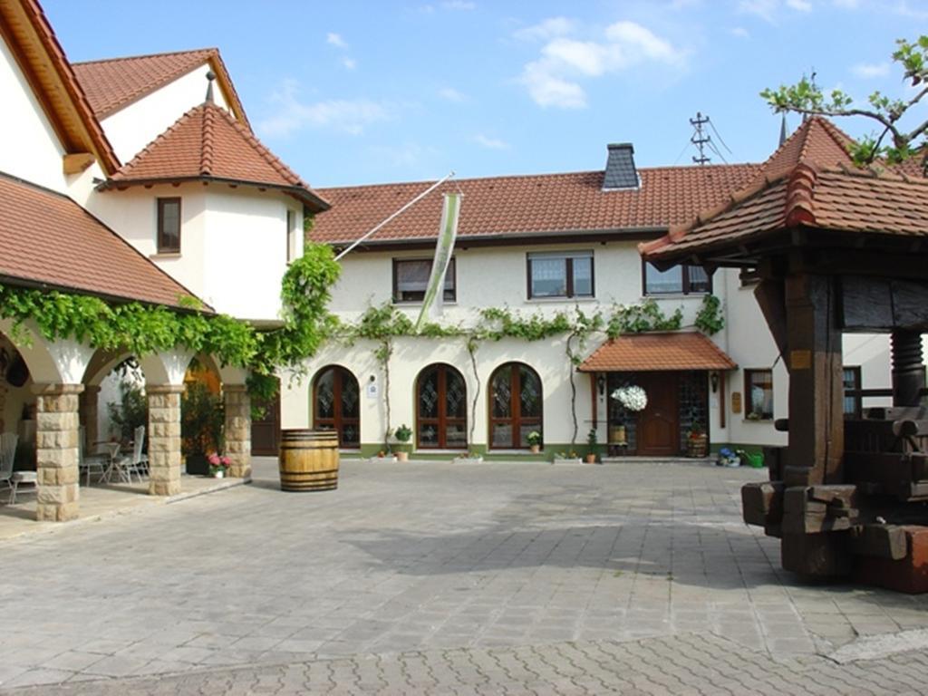 Landhotel Im Klostereck Strubel-Roos Флонхайм Екстериор снимка